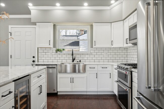 Photo - 7012 City Ave