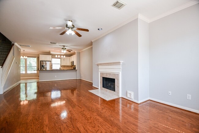 Photo - 1813 Gillette St