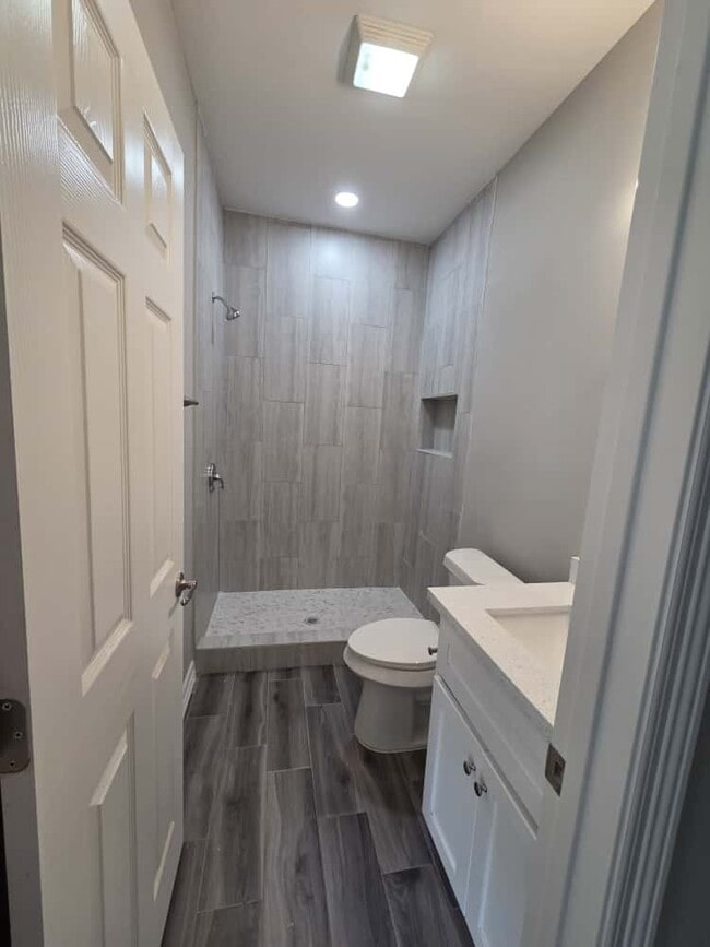 Photo - 508 W Tyler Ave