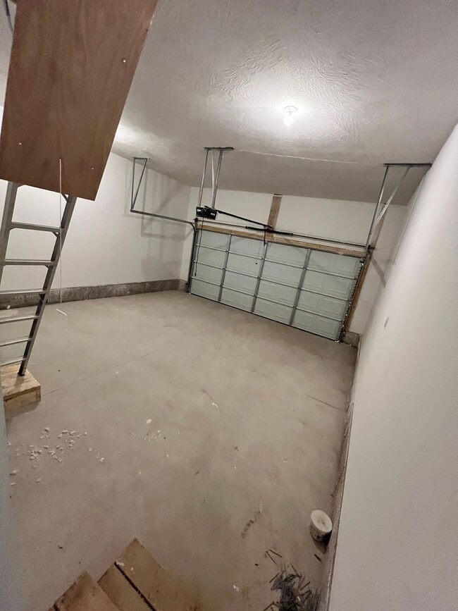 Photo - 3 bedroom 1 bath 2 car garage