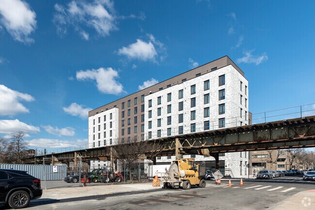 Photo - MGX Apartments