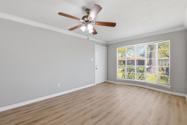 Photo - 4438 McCleester Dr