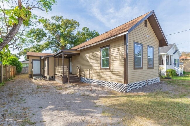 Building Photo - 3008 N 17th St