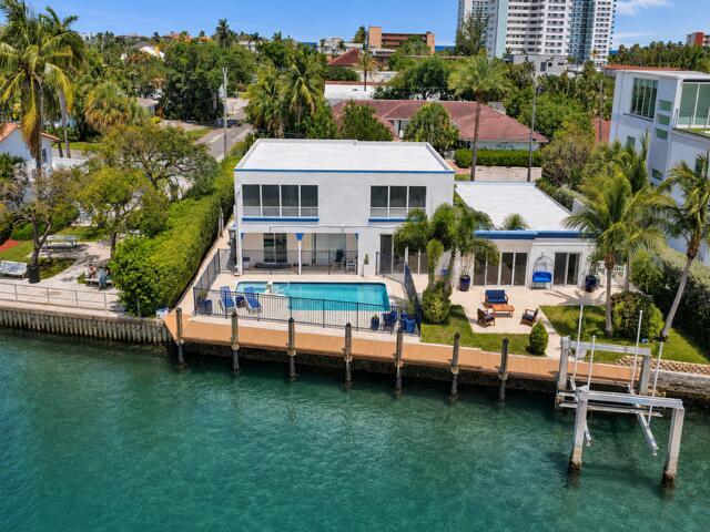 Photo - 1717 N Riverside Dr Unidad #1