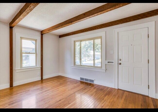 Photo - 1422 S Laura Ave