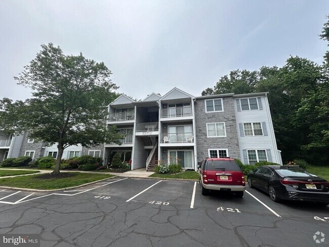 Building Photo - 3 Hemlock Ct Rental