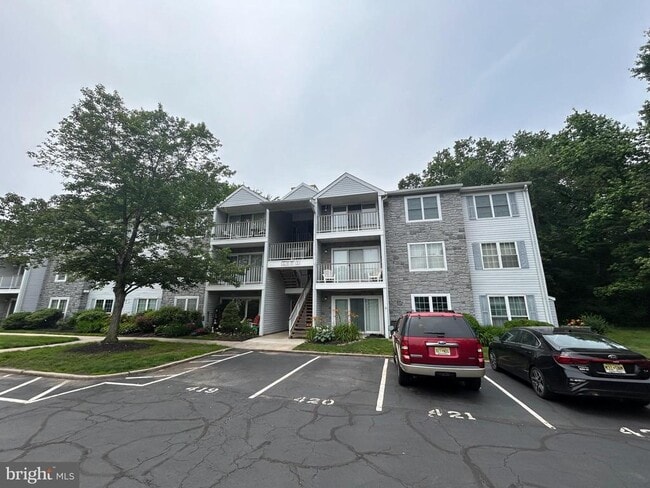 Building Photo - 3 Hemlock Ct Rental