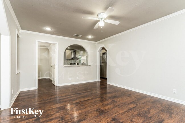 Photo - 11517 Fernald Ave