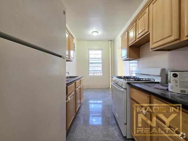 Building Photo - 1 bedroom in KEW GARDENS NY 11415 Unit BD2 Rental