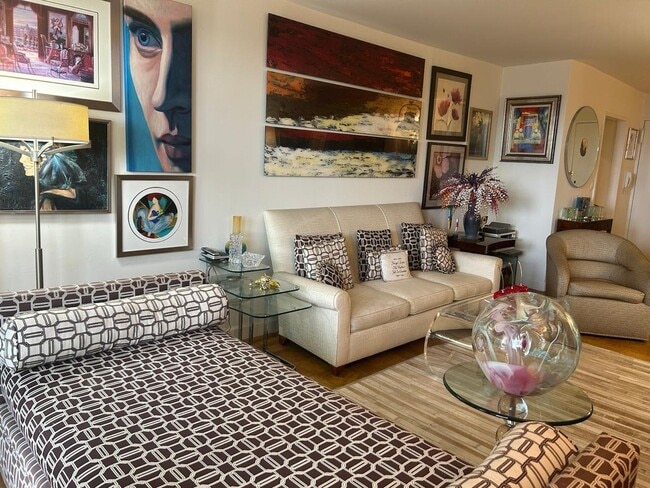 1365 York Ave Unit 27j