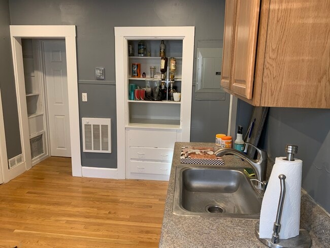 Photo - 60 Saint James St Unit 2