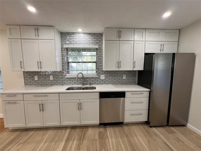 Photo - 13434 Melcher Dr House