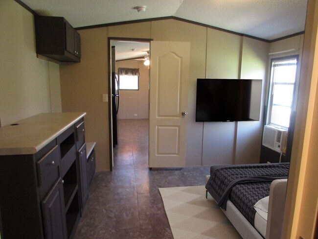 Photo - 111 Cherylton Dr