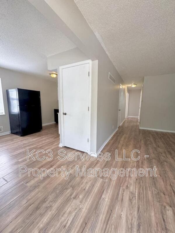Photo - 1023 SW Kingscross Rd