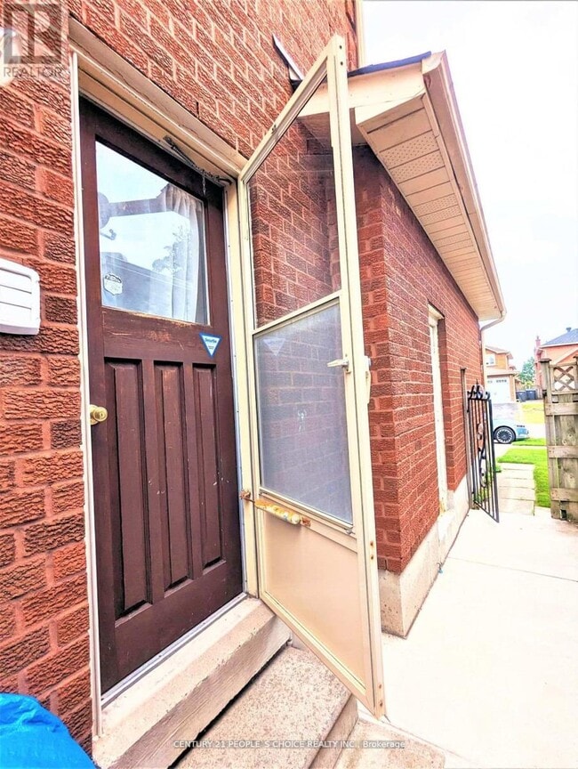 Photo - 485 Greenpark Crescent