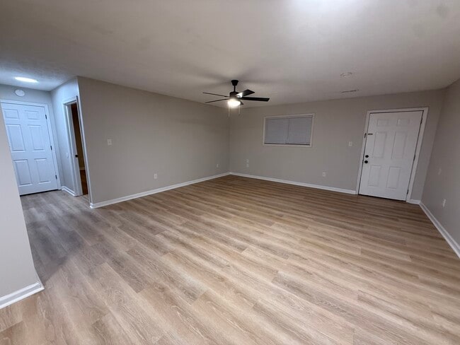 Photo - 135 Anzie Way Unidad D3