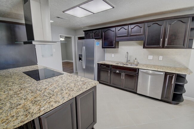 Photo - Beautiful Estate in the Heart of the NE He...