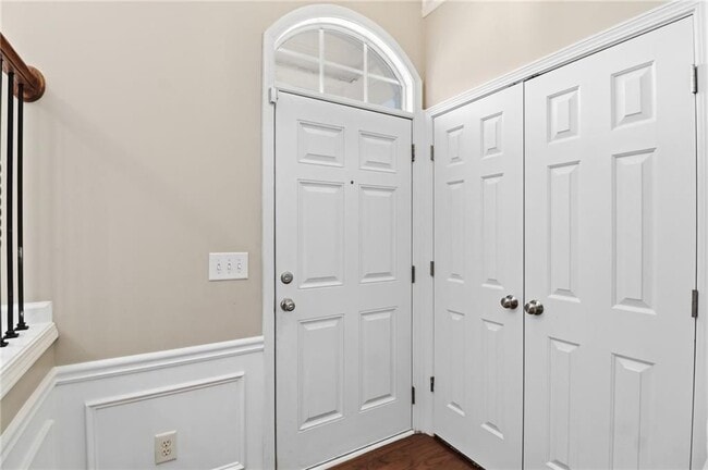 Photo - 1344 Thornborough Dr