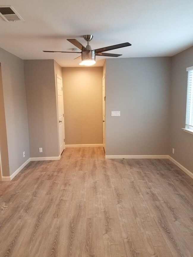 Photo - 2464 Beaufort Dr