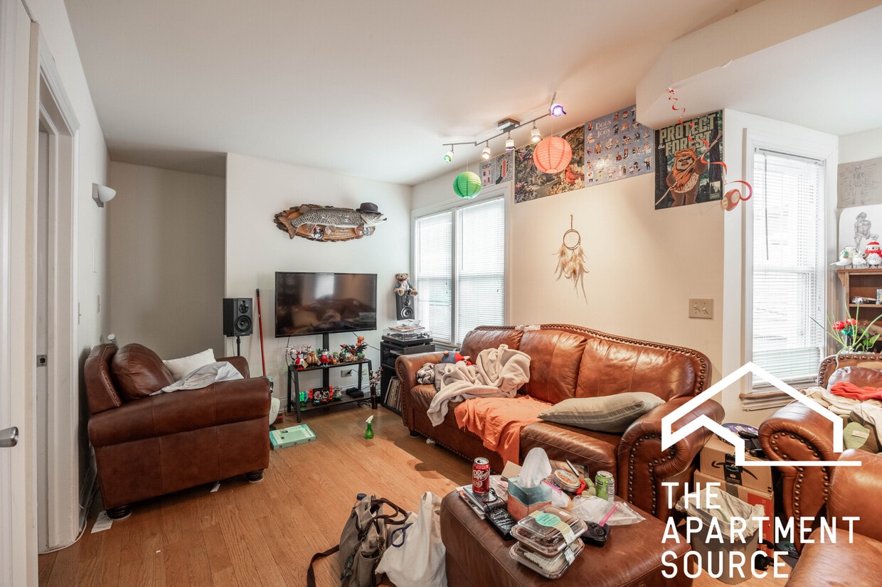 Photo - 1738 W Altgeld St