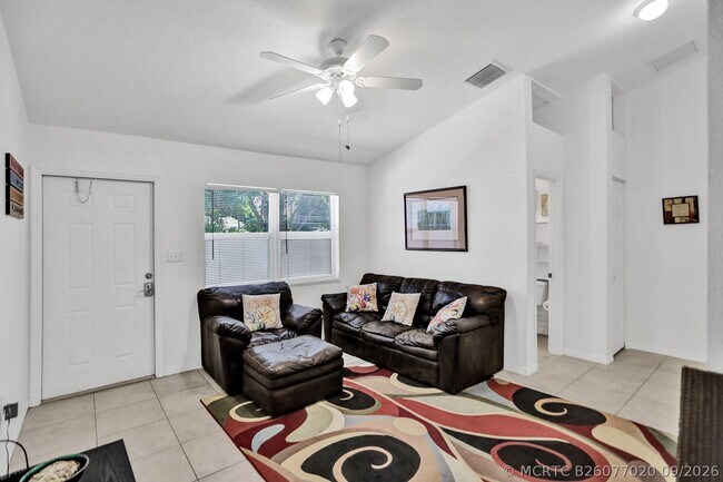 2695 SE 1st Ct Unit 2