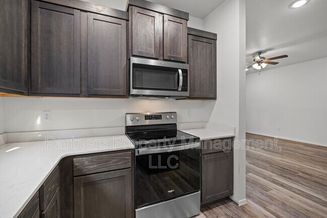 Photo - 777 S Benchmark Ln
