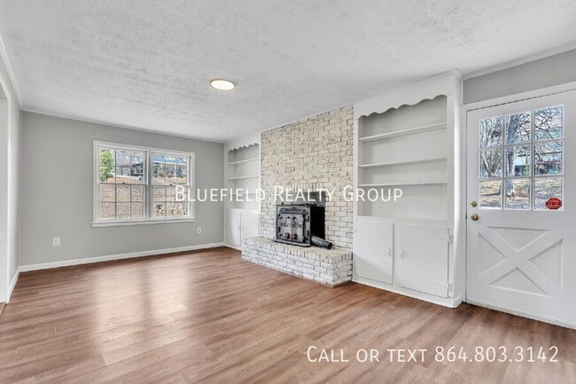 Photo - 107 111 River Rd Cir