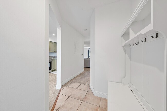 Photo - 6158 Riverwalk Ln Unit 6
