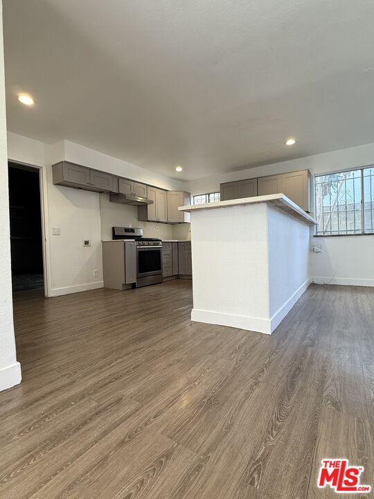 Photo - 1505 S Dunsmuir Ave