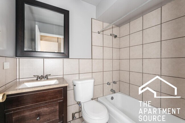 Photo - 5820 N Sheridan Rd Unit 305