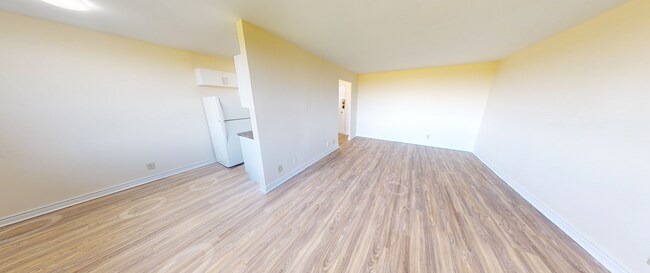 Photo - 1BD +1BATH Located in the heart of Etobicoke Unit 1 Bedroom - Standard