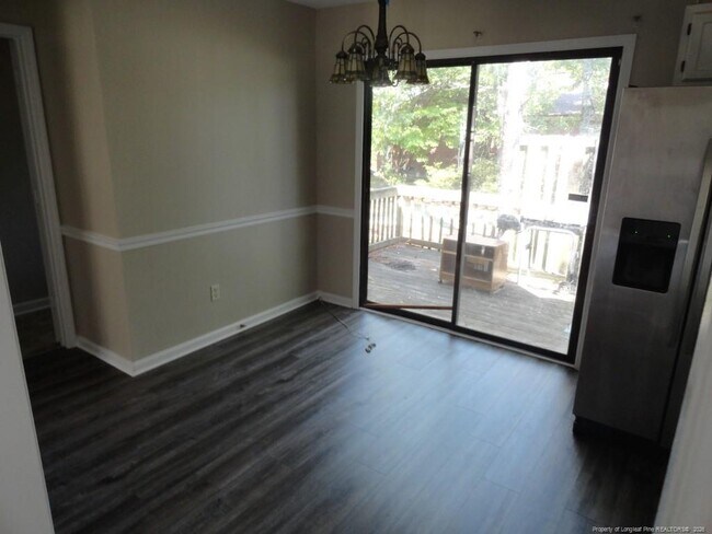 Photo - 593 Countrytown Dr