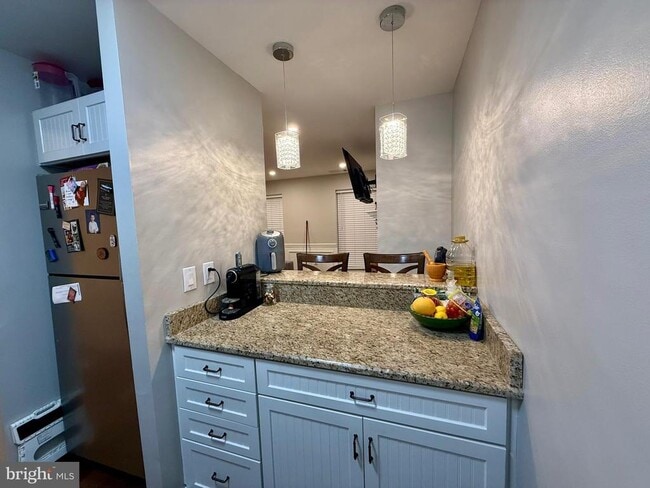 Photo - 16 Andrew Pl Unit R122