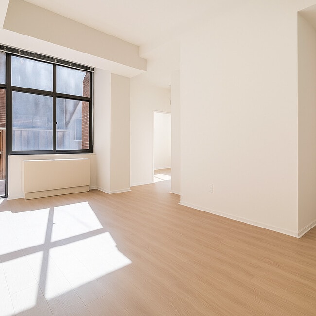 Photo - 504 W 55th St