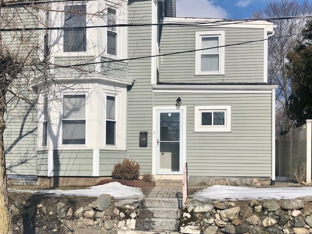 Exterior entrance - 5 Henshaw St Apartments Unit 1