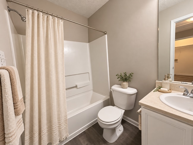 4956 Wexford Trail