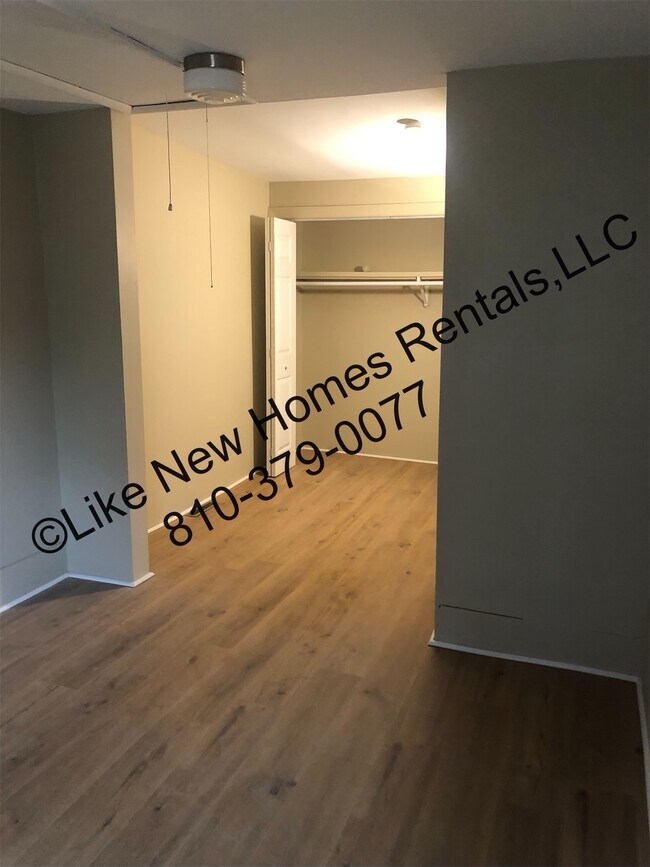 Photo - 120 N Main St