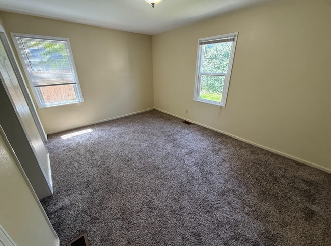 Photo - 515 N Meridian St