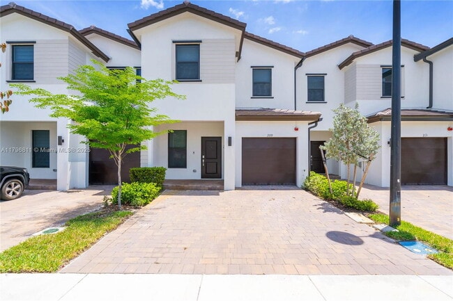 Photo - 209 SW 159th Dr Casa Adosada