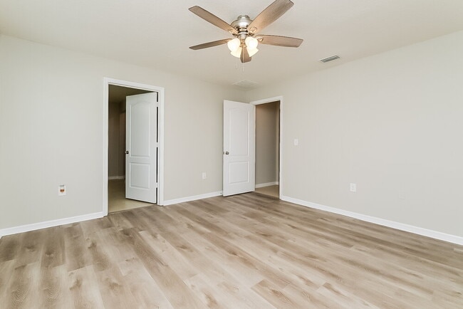 Photo - 8548 Silverbell Loop