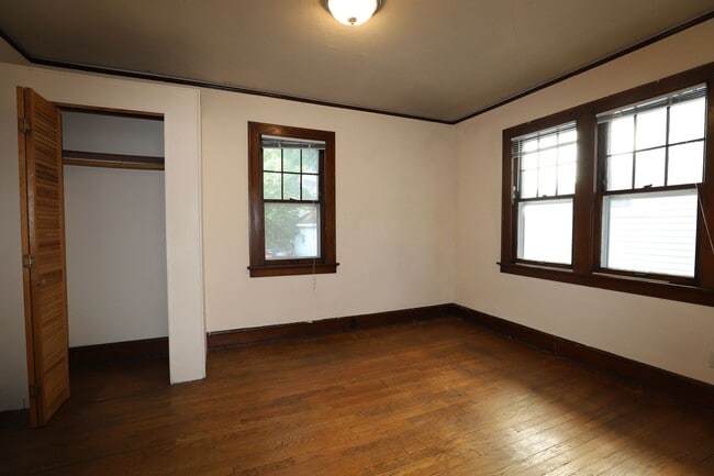 2021 University Ave