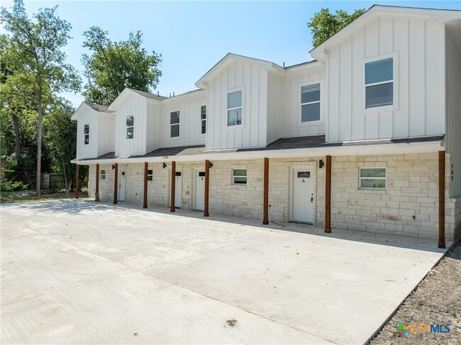 Building Photo - 209 S 18th St