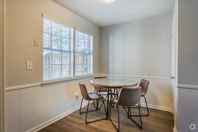 Comedor - Rosewood Townhomes