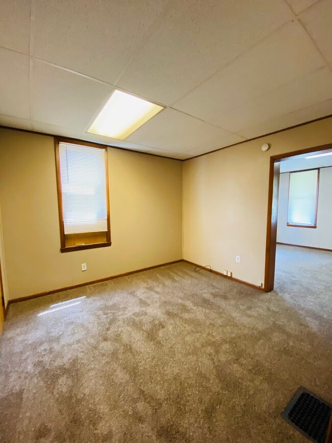 Photo - 628 Garfield Ave SW