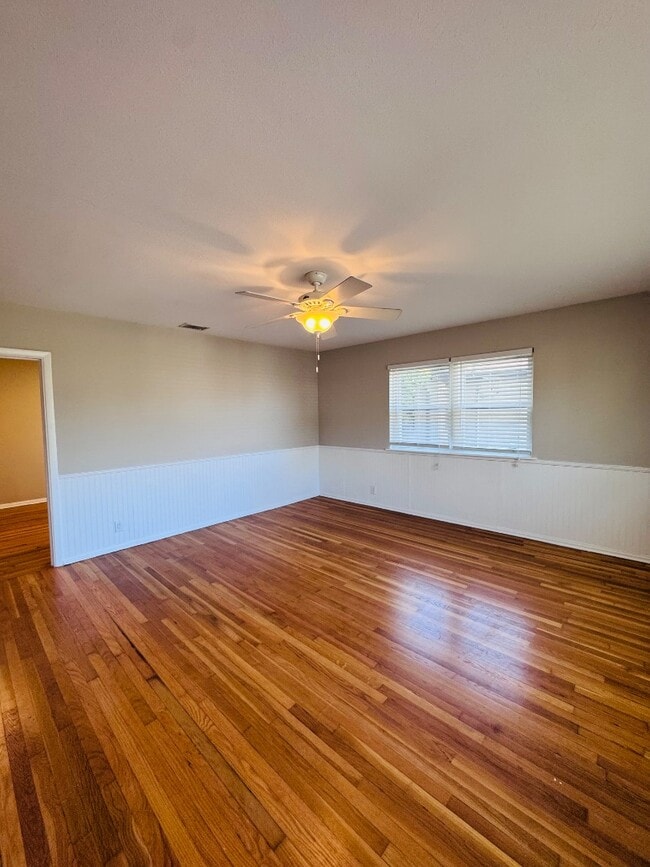 Photo - 1234 Belmont Terrace