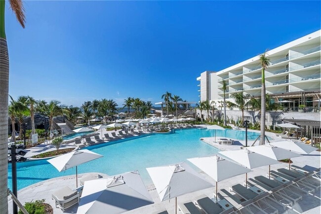 Photo - Unfurnished Luxury Rental at The St. Regis Longboat Key