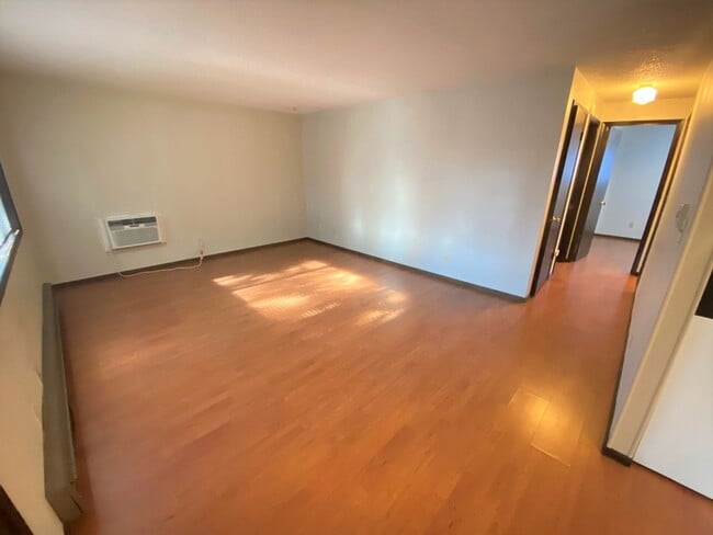 Photo - 111 W 12th Ave Unidad #3