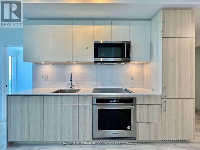 Photo - 220 Missinnihe Wy Unité 706