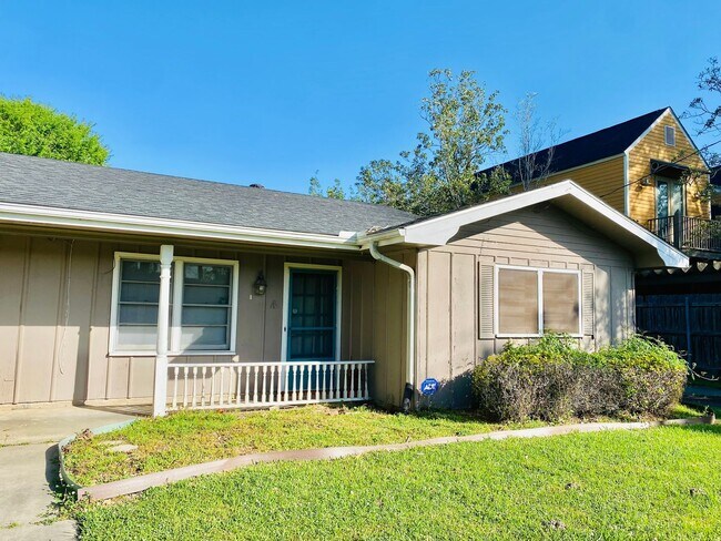 Photo - 106 Richardson Ave Unit A