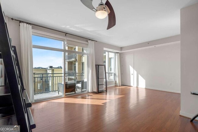 Photo - 711 Cosmopolitan Dr NE Unit 512